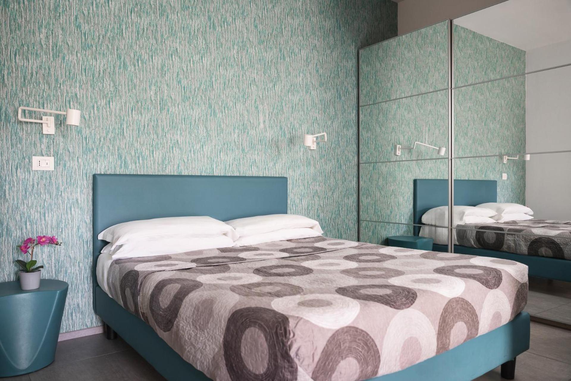 Rivabella Suite Apartments Римини Экстерьер фото